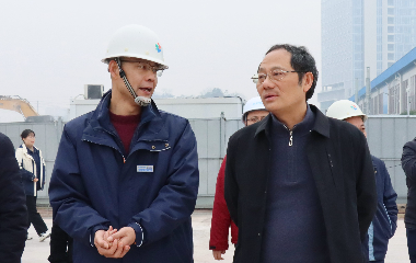 靠前服務(wù)強(qiáng)保障?政企協(xié)同促發(fā)展|南溪區(qū)副區(qū)長向冰率隊赴遠(yuǎn)東股份宜賓智能產(chǎn)業(yè)園開展專項調(diào)研