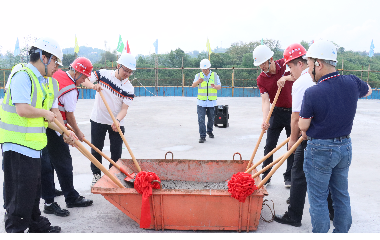 喜封金頂！宜賓遠東電纜二期交聯(lián)機主機樓圓滿封頂，產(chǎn)能升級再啟新程。